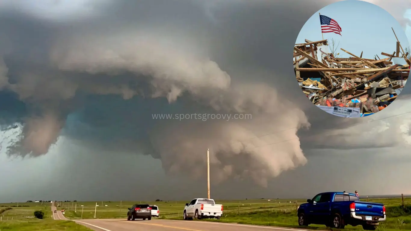 A heavy Tornado could be seen in Oklahoma. While in the corner, the destruction picture which is because of Tornado.