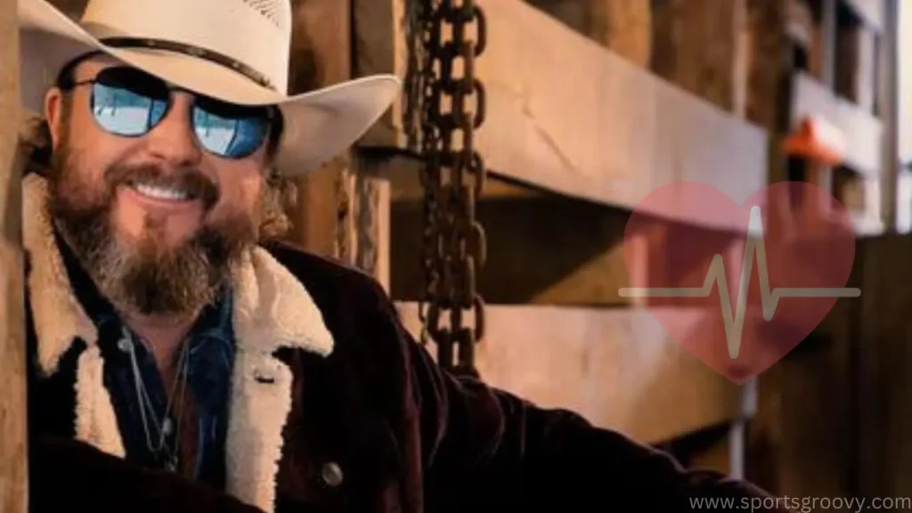 Country musician Colt Ford is hospitalized after sufferning a heart attack.