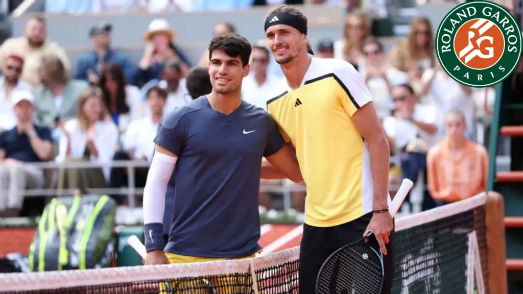 Carlos Alcaraz and Alexander Zverev pose before the men's singles final at Roland Garros.