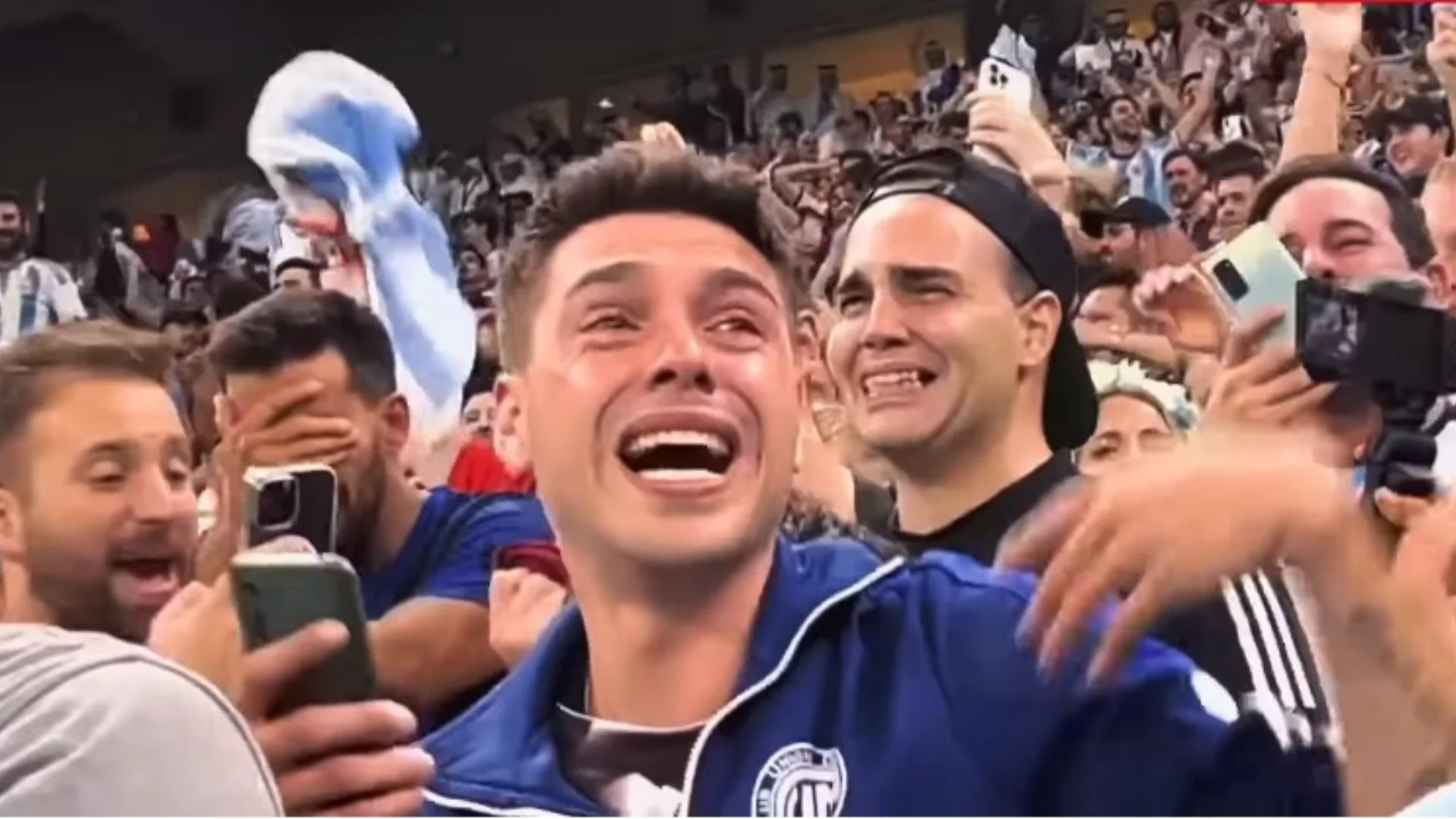 Argentina Fans Celebrations, Struggles, and the Role of Tissue Paper